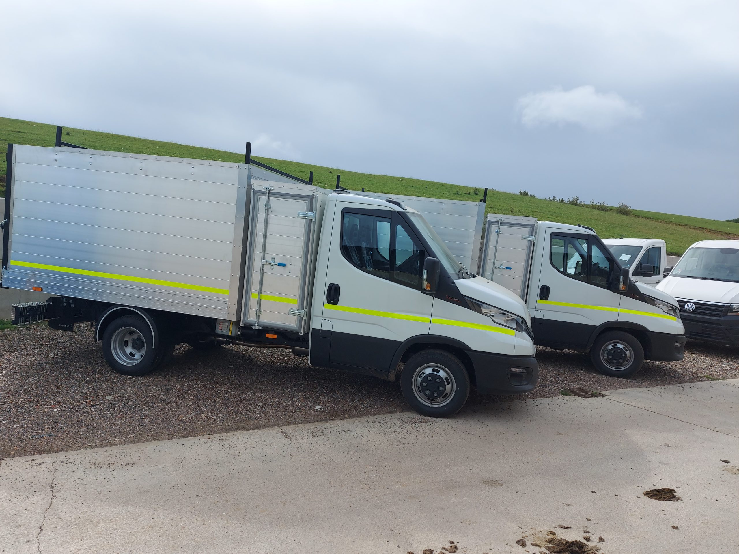 Curtain side truck body swap London
